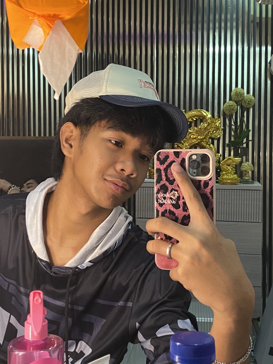 Urboy_brynn's tweet photo. Last nato promise sino want ng matcha? https://t.co/xg9MoaMcj6