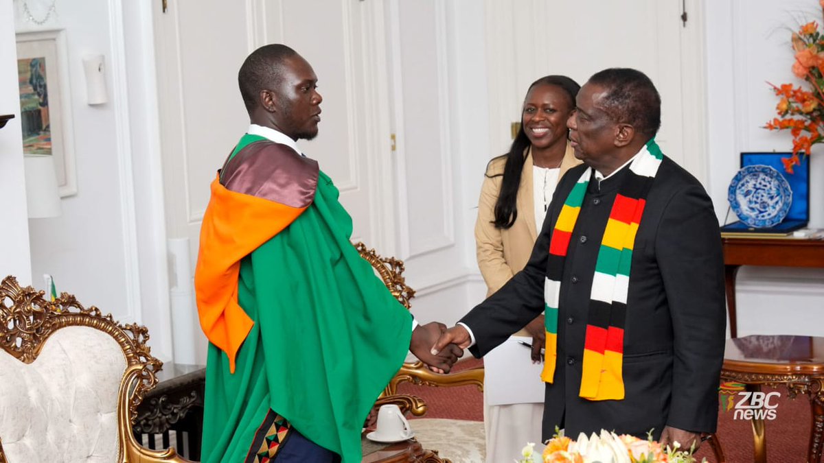 ZBCNewsonline's tweet photo. ED-UNZA SCHOLARSHIP BENEFICIARIES MEET PRESIDENT MNANGAGWA

Ten students enrolled at the University of Zimbabwe under the ED-UNZA Scholarship Fund have met the scholarship's patron, His Excellency President Dr Emmerson Mnangagwa. The latest beneficiaries will pursue studies in medicine and engineering.

#EDUNZAScholarship #Education #UniversityOfZimbabwe #HigherEducation #ZBCNews