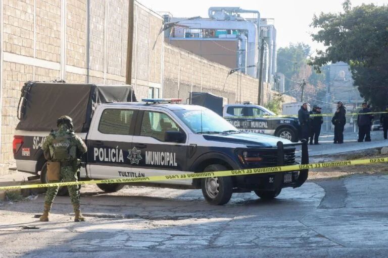 Pajaropolitico's tweet photo. ¿Realmente bajan los homicidios en México o depende de cómo se cuentan? Analizamos las cifras de 2025 reportadas por el INEGI y el Secretariado Ejecutivo. 🧵👇 https://t.co/4MRHBIyLLL