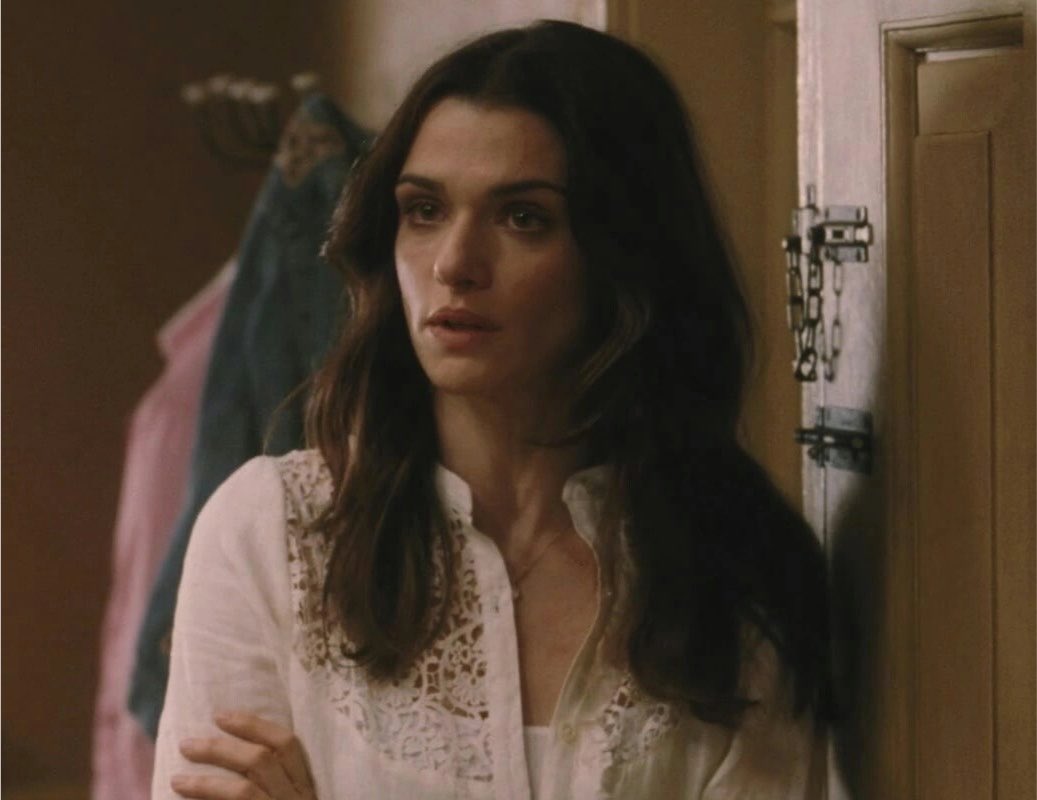 rhaecient's tweet photo. This rachel weisz daughter https://t.co/25PYt8jCfl