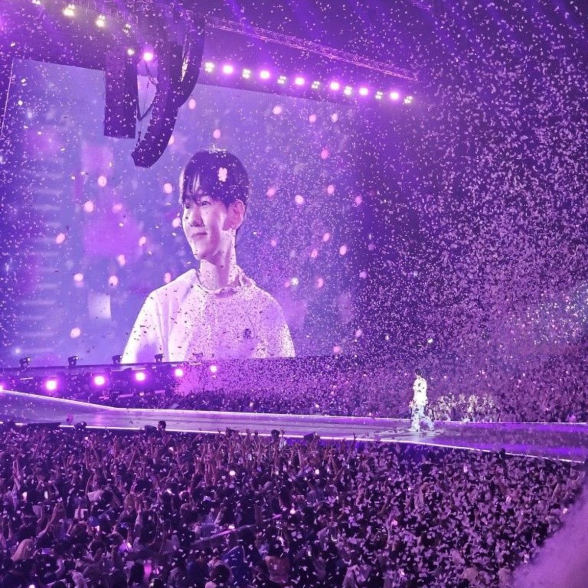 akiisaan's tweet photo. 우리의 빛 ✨️

Baekhyun is Love  
#큥이버블 #백현버블 #백현 https://t.co/1DmtHFnsHq