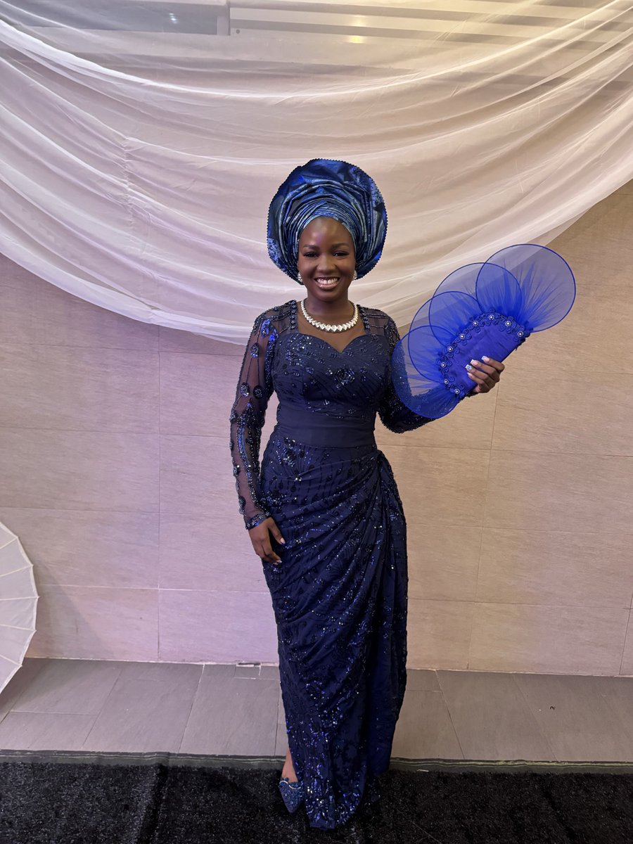 tolubensonnn's tweet photo. Final Year Dinner: Owambe Edition🤍 https://t.co/Fx90hF201m