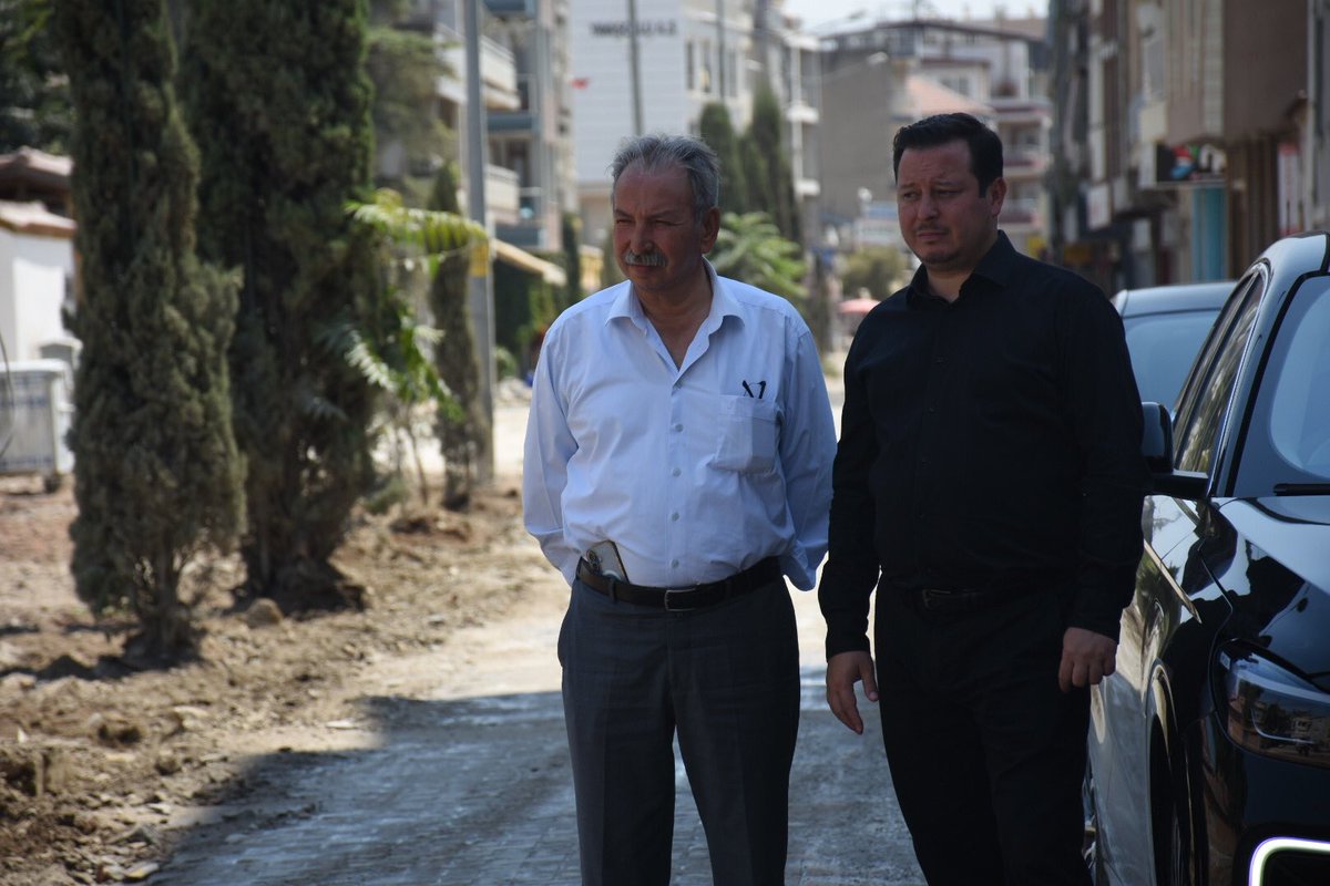 MazlumNurlu's tweet photo. Park Caddemizde yol düzenleme çalışmalarımız aralıksız devam ediyor.

Salihli’mizde altyapı ve üstyapı yatırımlarımızı tüm kurumlarımızla koordinasyon içerisinde sürdürüyoruz. 
#Manisa #ManisaBüyükşehir #Salihli #SalihliBelediyes https://t.co/btOVchpAl8