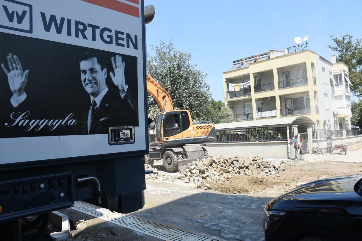 MazlumNurlu's tweet photo. Park Caddemizde yol düzenleme çalışmalarımız aralıksız devam ediyor.

Salihli’mizde altyapı ve üstyapı yatırımlarımızı tüm kurumlarımızla koordinasyon içerisinde sürdürüyoruz. 
#Manisa #ManisaBüyükşehir #Salihli #SalihliBelediyes https://t.co/btOVchpAl8