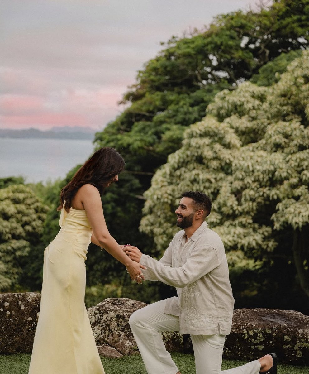 kyaahaidhakkan's tweet photo. MY GIRL IS ENGAGED 🥹🥹🤍🤍 https://t.co/WBchJXsinq