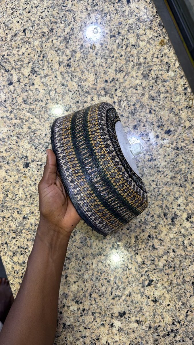 3mbeeeee's tweet photo. Size 23.5 - 23.8

35,000

No 13 Gidan Gwalandi Ibb way, Kwari Market. Ibn Bawa Textiles 07063632554 Kano https://t.co/334fX9LLks