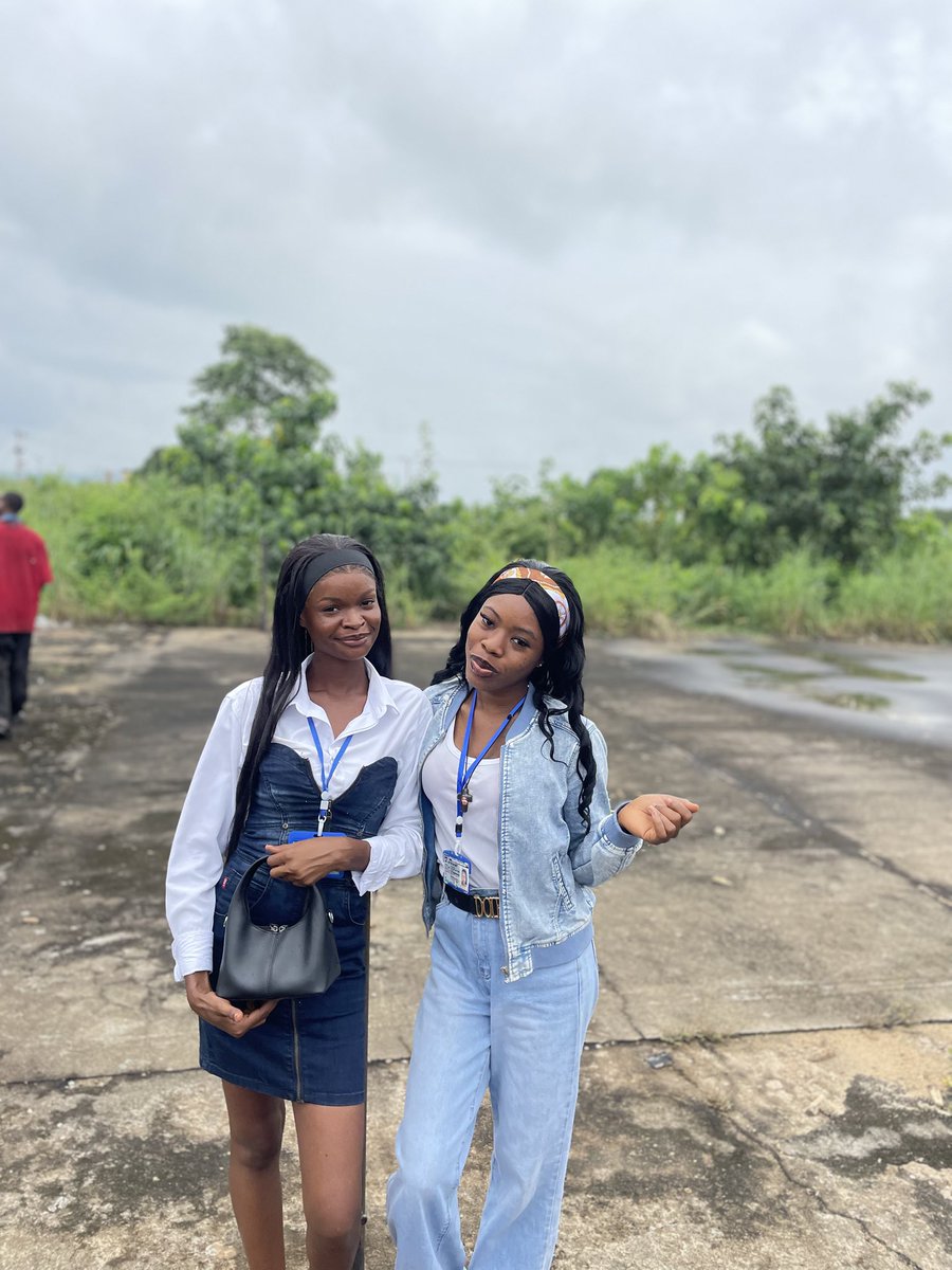 Faviidan's tweet photo. Fyb day 3 
Denim on Denim called and I answered guysss🥰 https://t.co/tsRQLVwRsn