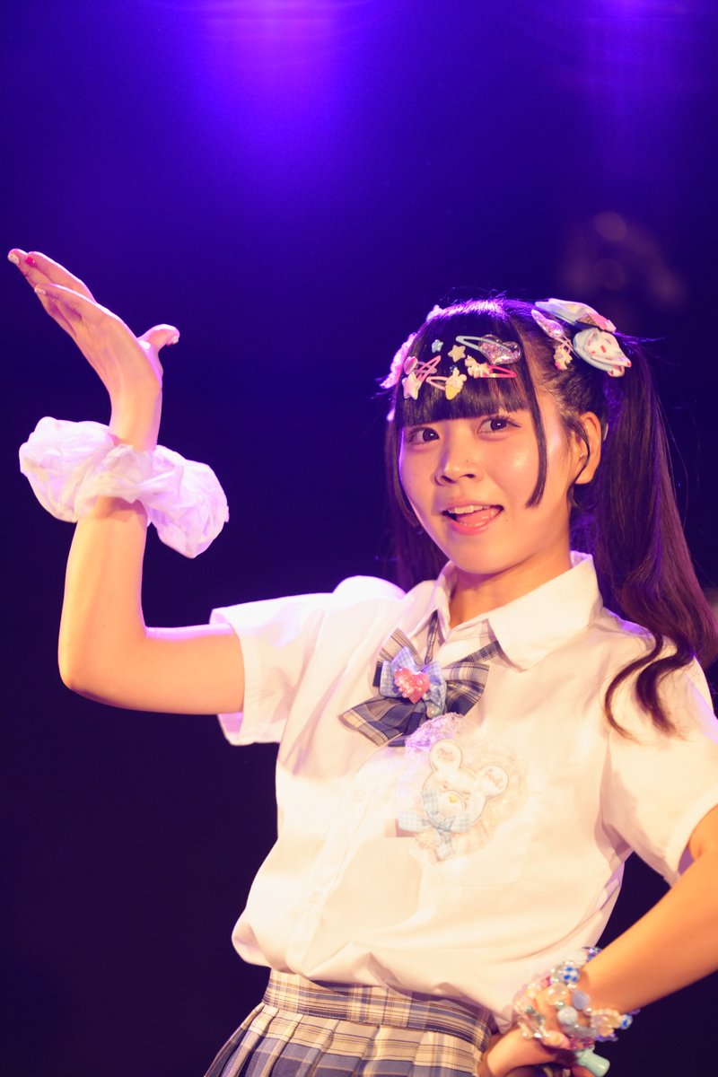 MAX03273454's tweet photo. 2026.8.2
皆で一緒に準備運動!?北九州前哨戦オールスタンディング @ LIVE SPOT WOW!
Candy Cross 小鳥遊朱寿さん
@CandyCross_suzu
#CandyCross
#キャンクロ
#小鳥遊朱寿
#おすず
#ライブ写真
#ファインダー越しの私の世界 https://t.co/dCTFCMIG2h