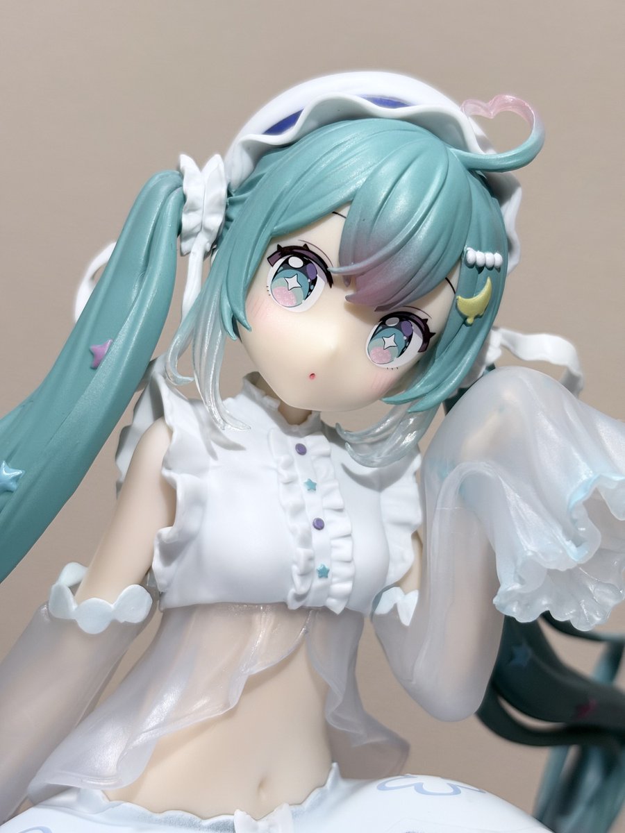 miso_sk16's tweet photo. クラゲミクちゃん🪼
バンプレさんの中でも高クオリティでは…？
EVOLVEシリーズの中じゃ1番好きかも！

しかしEVOLVEのミクちゃんだいぶ増えてきたわね…！月末にも出るみたいなんで楽しみ！ https://t.co/L2xjIIxgzp