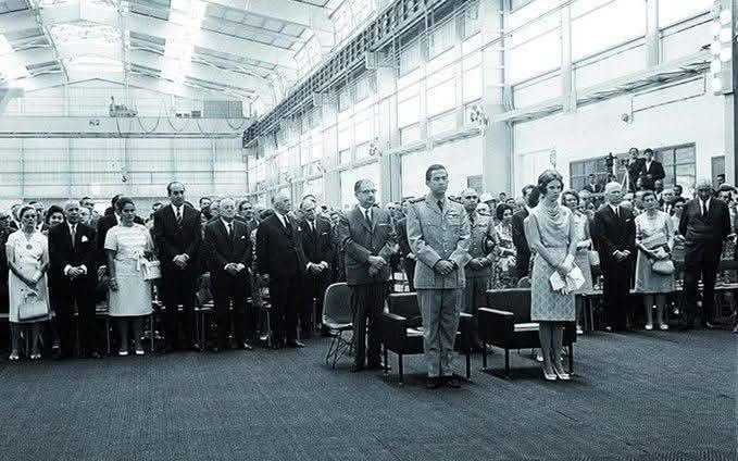 stalinopoulos's tweet photo. 29 Ιανουαρίου 1965: εισάγεται για συζήτηση στη Βουλή η πρόταση της ΕΔΑ για παραπομπή σε ειδικό δικαστήριο του πρώην πρωθυπουργού Κ. Καραμανλή και  πρώην υπουργών για το σκάνδαλο της "Πεσινέ".
Το 1960, με πρωτοβουλία του "εθνάρχη" και επιχείρημα την "προσέλκυση επενδύσεων": https://t.co/atbuA0Koqs