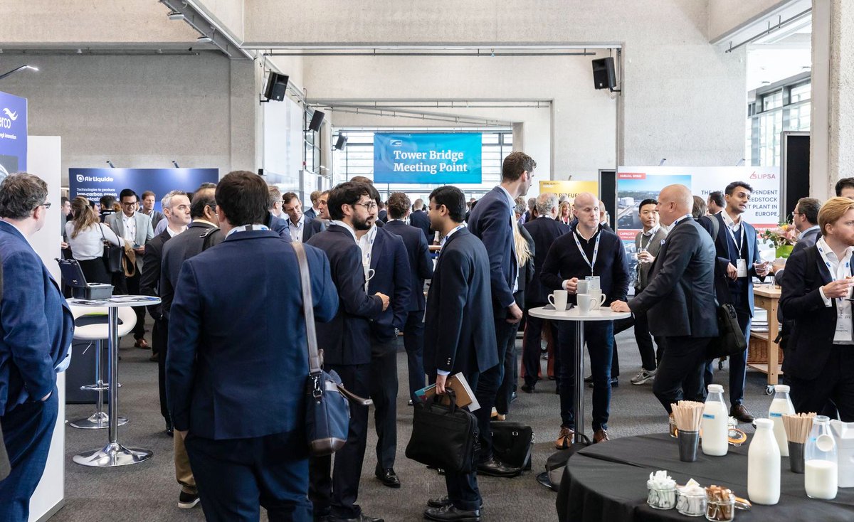 ArgusMedia's tweet photo. 𝗪𝗵𝗼'𝘀 𝗮𝘁𝘁𝗲𝗻𝗱𝗶𝗻𝗴? Discover the latest list of confirmed attendees for the #ArgusEuropeBiofuelsConference

📅 20-22 October 2026 |📍 London, UK

Exciting momentum is building for the industry's flagship biofuels conference and exhibition. With 600+ senior leaders expected to attend, the latest confirmed attendee list highlights the breadth of organisations coming together across the biofuels, SAF, road fuels and marine fuels value chains.

𝗖𝗼𝗻𝗳𝗶𝗿𝗺𝗲𝗱 𝗮𝘁𝘁𝗲𝗻𝗱𝗲𝗲𝘀 𝗶𝗻𝗰𝗹𝘂𝗱𝗲:

European Commission | Shell | International Airlines Group (IAG) | American Airlines | Cathay Pacific | CMA CGM | DHL Express | FedEx | ENI S.p.A. | Vitol Group | Petrobras | Hapag-Lloyd | Repsol | Daimler Truck | Mitsubishi Corporation | EDF Trading Logistics | Kuwait Petroleum | Finnair | Scania | Verbio SE | Exolum 𝗮𝗻𝗱 𝗺𝗮𝗻𝘆 𝗺𝗼𝗿𝗲.

𝗪𝗵𝘆 𝗮𝘁𝘁𝗲𝗻𝗱?
 🔹 𝟭,𝟭𝟱𝟱 meeting requests made in 2025
 🔹 𝟭𝟰 𝗻𝗲𝘄 𝗰𝗼𝗻𝘁𝗮𝗰𝘁𝘀 made on average per attendee
 🔹 𝟯𝟬% 𝗖-𝗦𝘂𝗶𝘁𝗲 and Director-level audience
 🔹 Dedicated 𝗯𝘂𝘀𝗶𝗻𝗲𝘀𝘀 𝗺𝗮𝘁𝗰𝗵𝗶𝗻𝗴 platform
 🔹 𝗡𝗲𝘁𝘄𝗼𝗿𝗸𝗶𝗻𝗴 𝗲𝘃𝗲𝗻𝘁𝘀 at the Blue Boar Pub Westminster and The Shard
 🔹 𝗡𝗲𝘄 𝗶𝗺𝗺𝗲𝗿𝘀𝗶𝘃𝗲 𝗲𝘅𝗽𝗲𝗿𝗶𝗲𝗻𝗰𝗲𝘀 designed to spark valuable connections

👉 Download the latest attendee list and find out more at
 https://t.co/bIiAGJOjB4

#ArgusBiofuelsConference