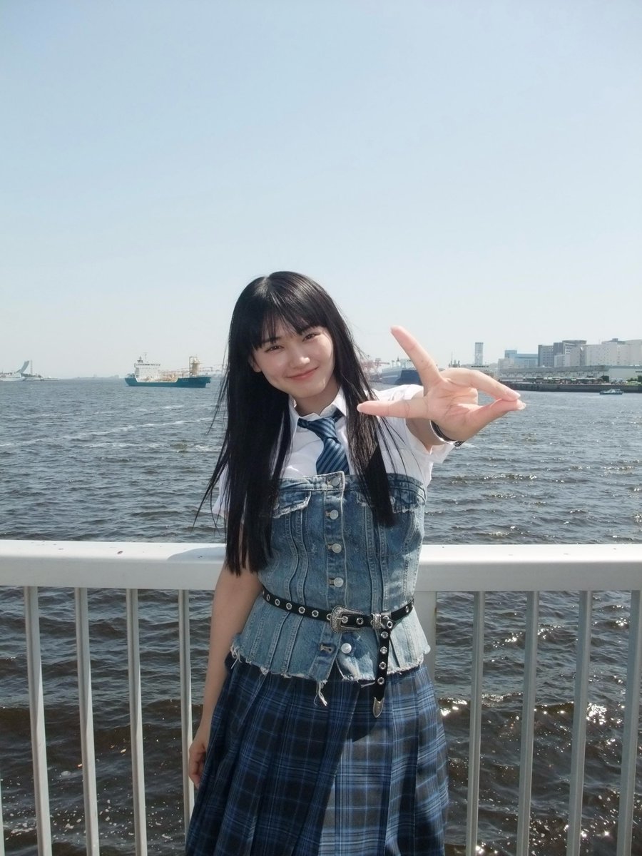 sakura__take's tweet photo. この山﨑天ちゃん、あまりにも質感良すぎて本当に大好きなんですよ、、、
天ちゃんは制服っぽい服が似合いすぎてるよ〜
#tengram https://t.co/w4GUSlgTBn