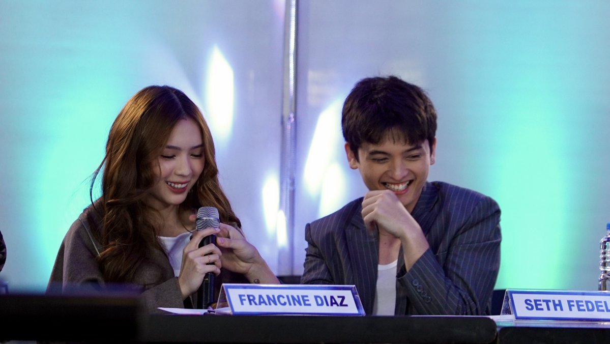 ofc_iwant's tweet photo. NEW MICRODRAMA ALERT ‼️Pakitawag ang kapitbahay, may anunsiyo ako sa inyo! 📣

Ready ka na ba sa sobrang tamis na kilig feels? 🎂😍

ABS-CBN Studios & JRB Creative Production present #ACakeToRemember starring #FranSeth Francine Diaz & Seth Fedelin. Directed by Emerald Silvestre.

Part 1 coming this August 28 on iWant.

@JRBcreativeprod @francinecarreld @imsethfedelin