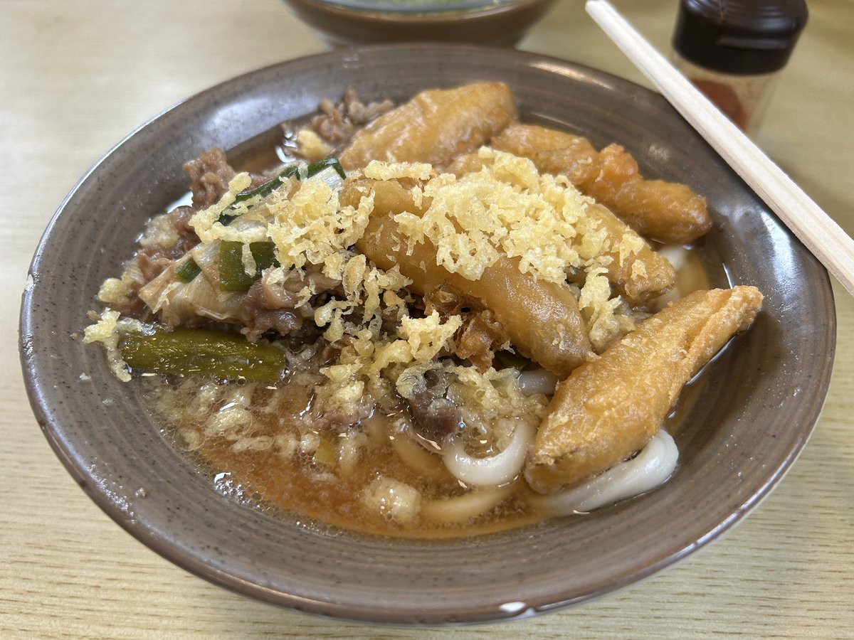 mochio_writer's tweet photo. 昨日今日と福岡に行ってきました！

もつ鍋、締めはちゃんぽん🍜
とんこつラーメン🍜
ラーソーメン🍜
うどん🍲

食事は、ほぼ麺類でした笑

ライター業はほぼ出来なかったので、今から少しだけ作業します🙌 https://t.co/nYNZIACeOf