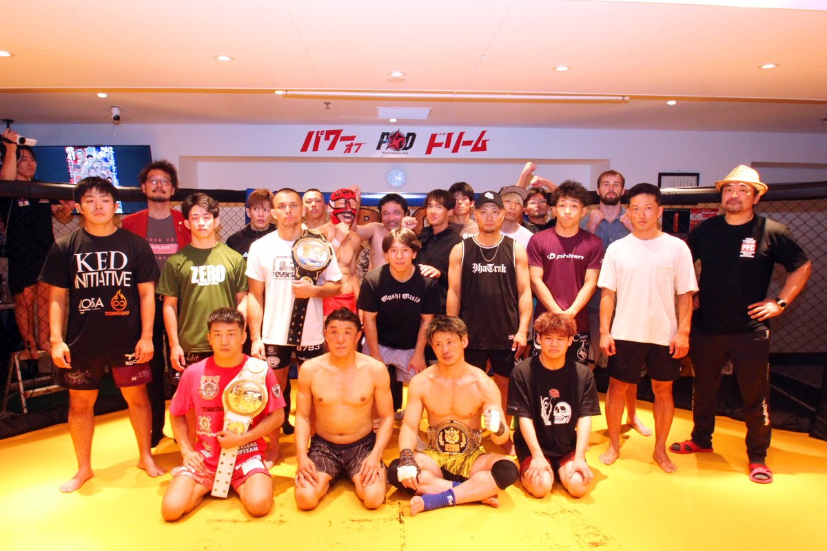 boutreview's tweet photo. PFC 8.2 札幌PODアリーナ(レポ):“闘うお巡りさん”森永ユキト、1R一本勝ちでバンタム級王座防衛。ジェイク・ウィルキンスがフェザー級、能登崇がウェルター級王者に。山本喧一代表「PFCを後楽園ホールでやりたい」 https://t.co/rQ5tl72tLR https://t.co/PJQoVknJ4s