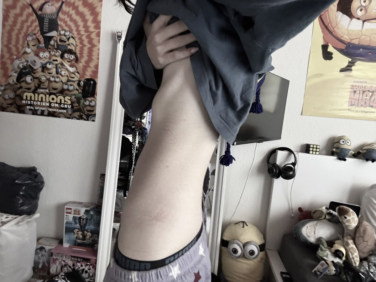 alois33403's tweet photo. #bodycheck https://t.co/aDUcvNYdSm