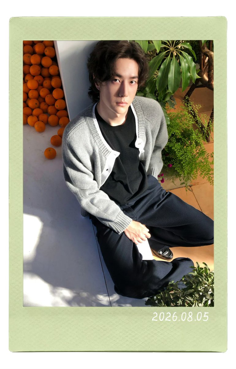 yiboglobal1's tweet photo. YIBO-OFFICIAL weibo

"Settled among the greenery, stretching toward the light and swaying gently with the breeze.

Happy 29th Birthday to #WangYibo  💚

Yibo 29th Birthday
#WangYibo_29Birthday https://t.co/3KLwKO3s9S