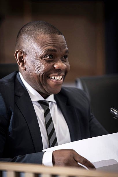 D_Molatoli's tweet photo. It's understandable now why General Mkhwanazi personally opened a case against Minister Mchunu. I think he already had enough information and evidence.

Remember he said the Investigators went to the Minister's official residence to do search and seizure, he did not avail himself, and later availed his phones with data erased. Also July 6 had to happen!
#MadlangaCommission