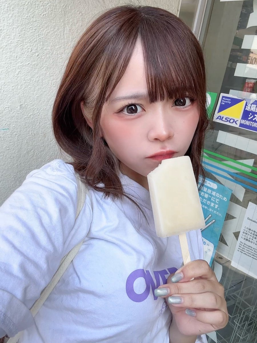 0start_yua's tweet photo. どんなアイスが好きですか？ https://t.co/U9NZHin2rr
