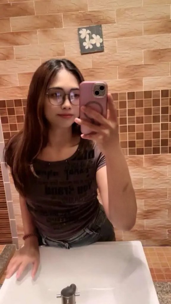 BBelle337509's tweet photo. ไอ้อ้วงงง🐷💗💵 🍻#สมุทรสาคร #มหาชัย #บางปิ้ง https://t.co/Y4VfUyXtBY