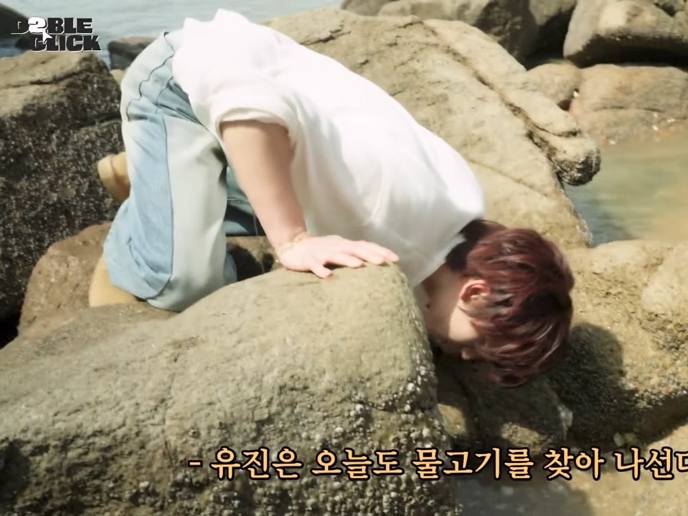arahamzzz's tweet photo. 아진짜울컥    모든것이똑같텨  코박을만큼숙이느라 쏠려버린볼살무게까지 https://t.co/Qdqd81BEuq