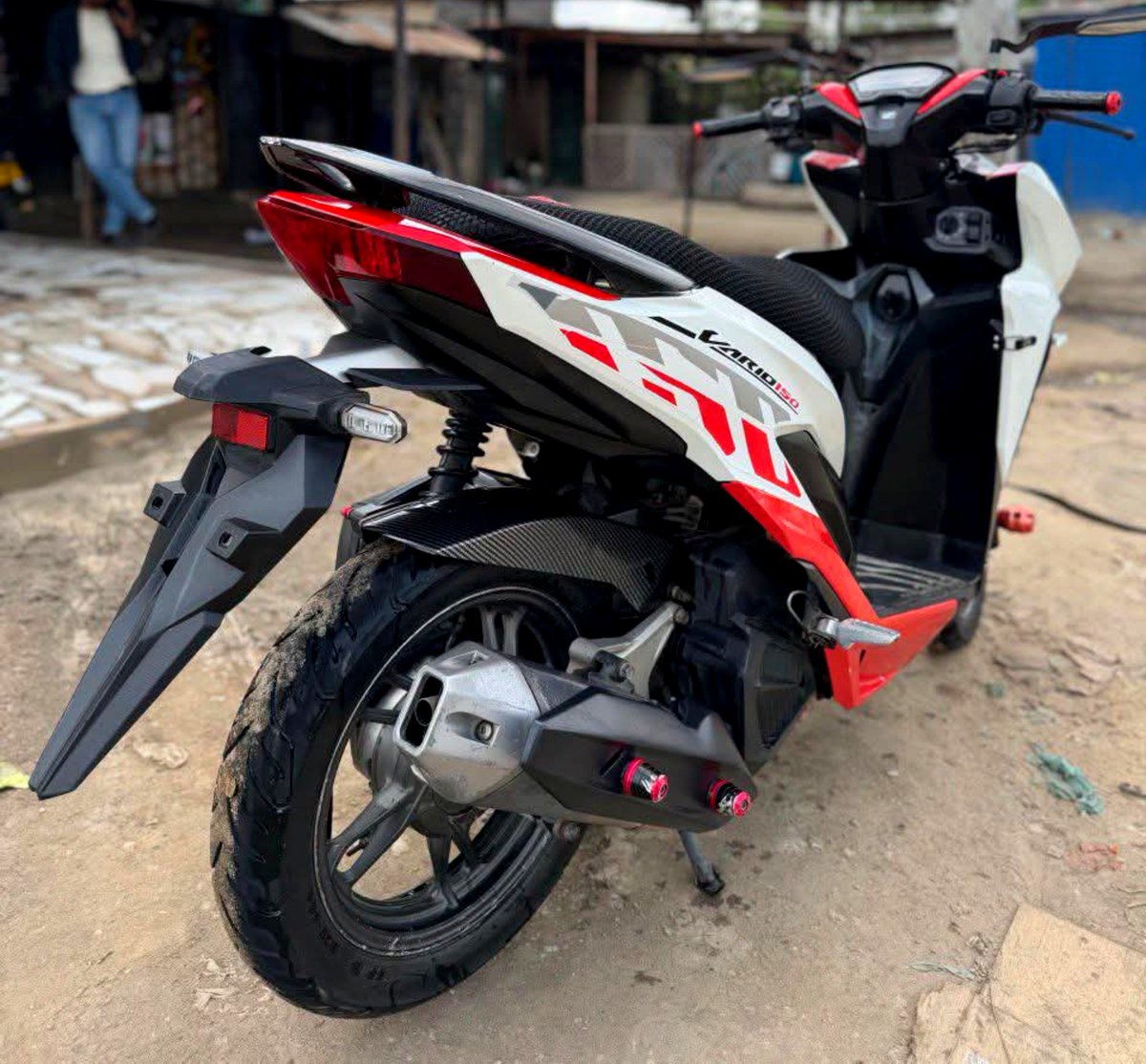 Eng_Matarra's tweet photo. #Tshs 4,300,000/=

HONDA VARIO 150🔥🔥

REG" #Mpya kabisa

▪️Cc 150
▪️Gear -5 Auto
▪️Starter inapiga
▪️Engine Haijaguswa
▪️Imetunzwa vizuri sana
▪️Full Documents ✅️

IPO DAR (Mikoani Tunasafirisha)

CALL/WHATSAPP-0719542184 https://t.co/24CiIWJcfP