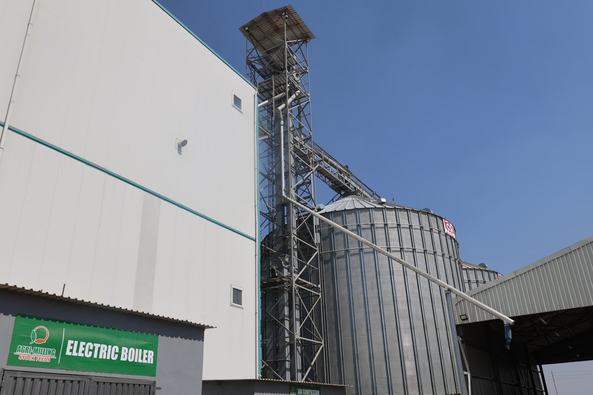 Min_of_IC's tweet photo. PRESIDENT MNANGAGWA COMMISSIONS DAVIPEL'S LANDMARK MANUFACTURING FACILITIES

President H.E. Dr. E.D. Mnangagwa today officially commissioned the Davipel Holdings Headquarters, Snacks Manufacturing and Agri Milling Stock Feeds Plant in Harare, applauding the company's growing market share, job creation and integrated value chain model.

The President said Davipel, a 100% Zimbabwean-owned company, is a living testament to the mantra "Nyika Inovakwa Nevene Vayo." He urged industry to scale up value addition and beneficiation, forge partnerships with emerging entrepreneurs across all provinces to advance devolution, and seize opportunities within Special Economic Zones.

Reaffirming that Zimbabwe is Open for Business, the President underscored Government's commitment to policy consistency and building a competitive, export-oriented economy that drives sustainable industrialisation. #NyikaInovakwaNeveneVayo #Industrialisation #ValueAddition #Beneficiation #Vision2030