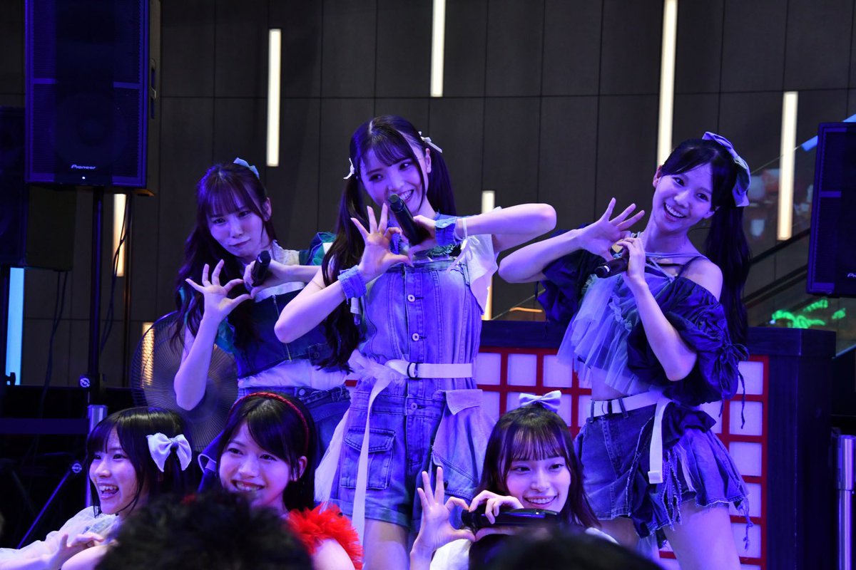 hiro_matsu__'s tweet photo. 7/12 ReFLiAフリーライブ  26/26
　歌舞伎町タワー ファーストステージ

#ReFLiA #ReFLiAの輪 https://t.co/7xdubmBTCi