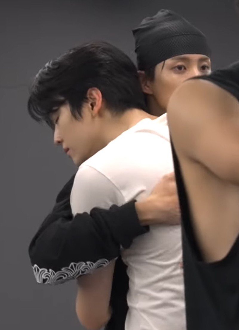 _ipuddingu's tweet photo. ไม่ไหวแล้ว แช้มรักแอน แอนรักแช้มมากๆ อะ https://t.co/NHzs3lRCkL