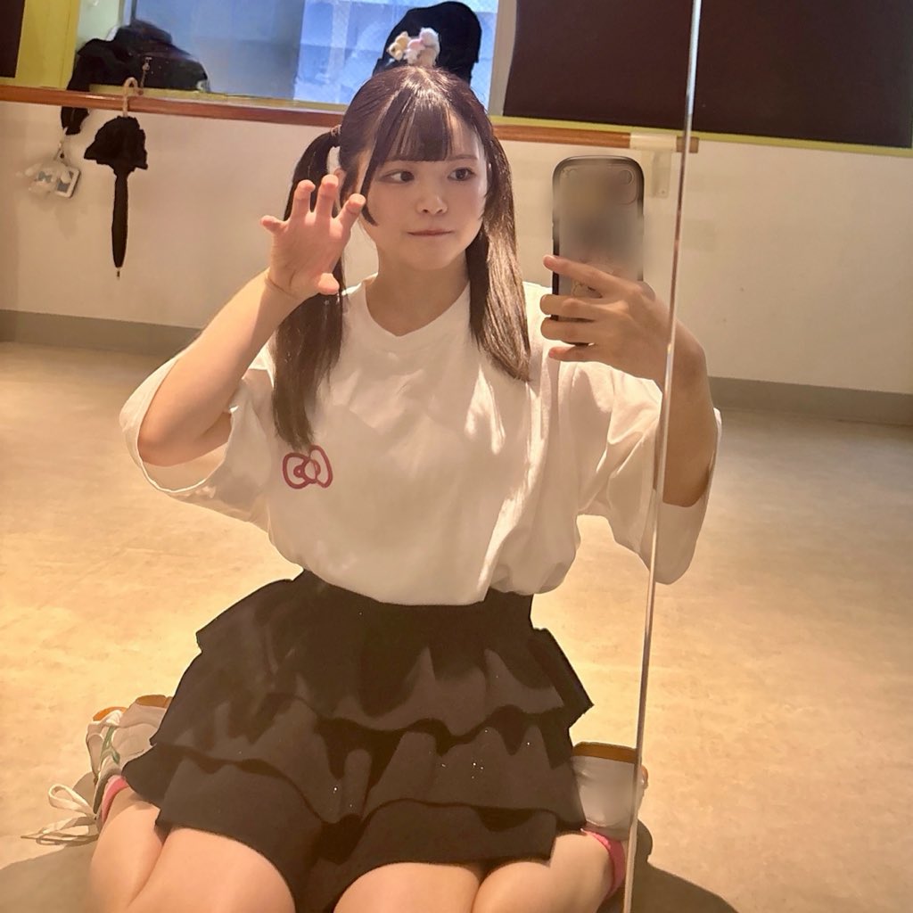 YukineRamune's tweet photo. 今日は自主練行ってきたよ〜〜〜🕺🕺

みんなで「ここはこうだよね？🤔❔」
「ここはこうしようね！！！｣
「おっ！いいじゃん👍🏻"」とか高めあえててほんとみんないい子で大好きなんだ〜〜🥹🥹🥹

今日も1日おつかれさま！！！💕💕
おやすみなさい♡🐑💤
 #LitMelt #リトメル  #新人アイドル https://t.co/NocoVbJ7qd
