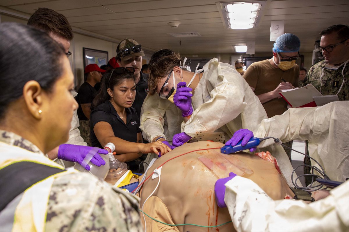 US2ndFleet's tweet photo. Milestones in Medicine!
Navy Medicine achieved two historic milestones aboard the USNS Point Loma (T-EPF 15), conducting the first Operational Readiness Evaluation (ORE) of an Expeditionary Medical Unit (EMU) and the first afloat ORE for a Navy expeditionary medical team!
#C2f https://t.co/IYLhIB5VcL
