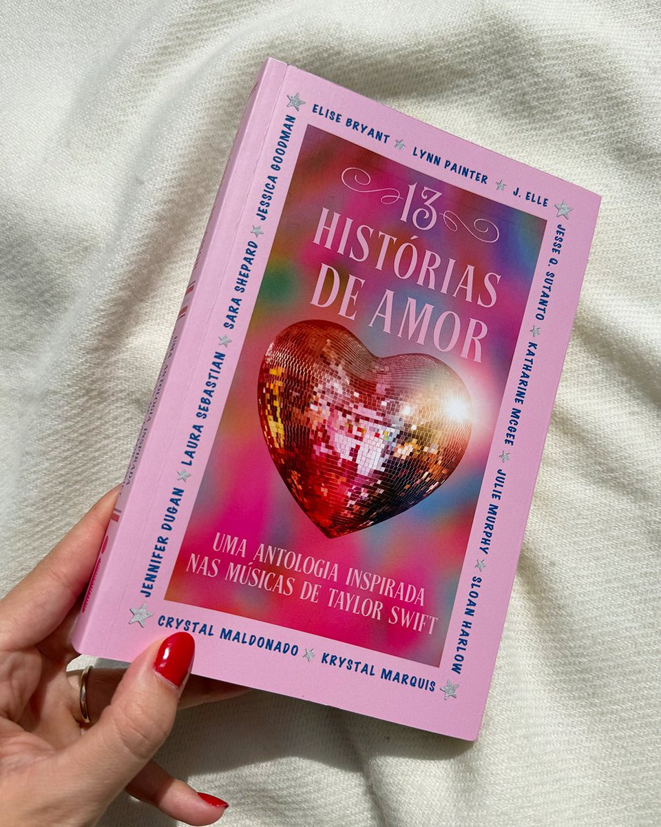 intrinseca's tweet photo. a Lynn Painter escreveu um conto baseado nessa canetada da Taylor e vocês não têm NOÇÃO do que é isso aqui (!!!) ✨💓📖 https://t.co/jd4DBjA5gJ