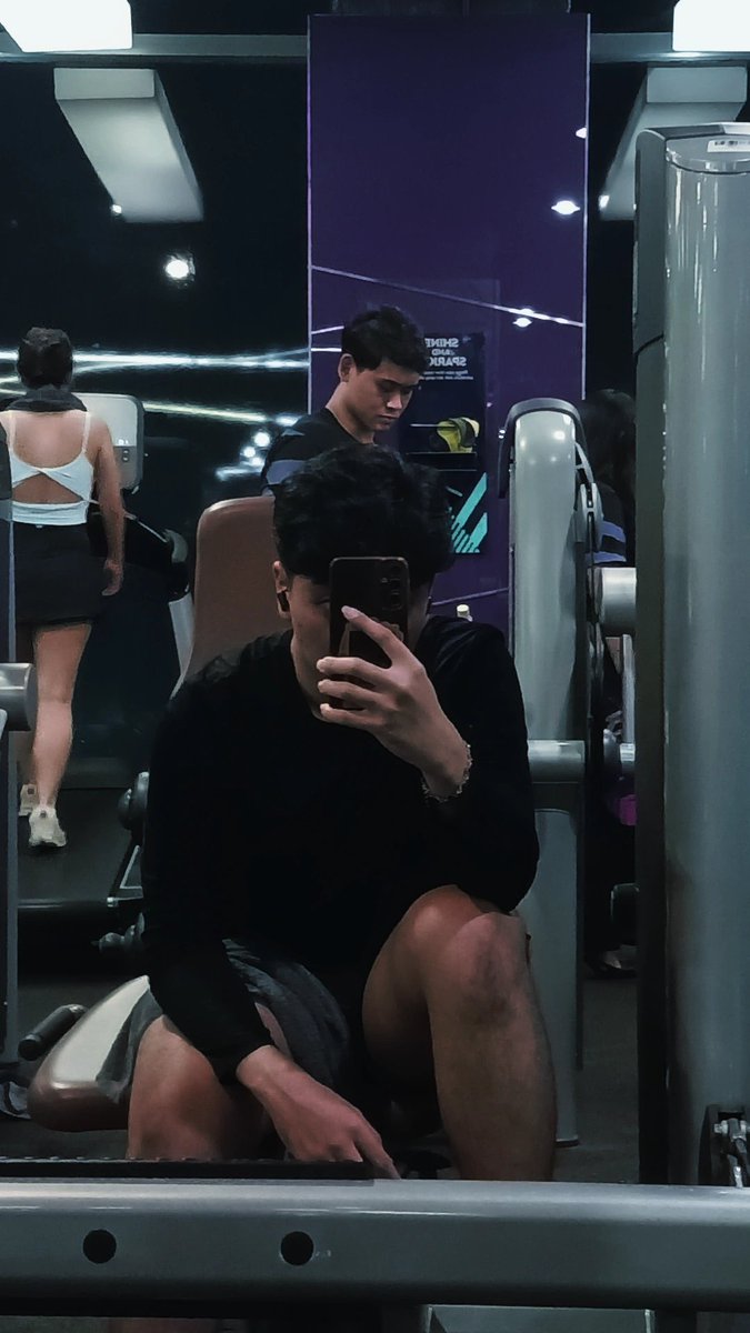 kurchitswangdee's tweet photo. terlalu rutin gym juga keliatan bgt stressnya 🤯 https://t.co/VzehNHj4tk