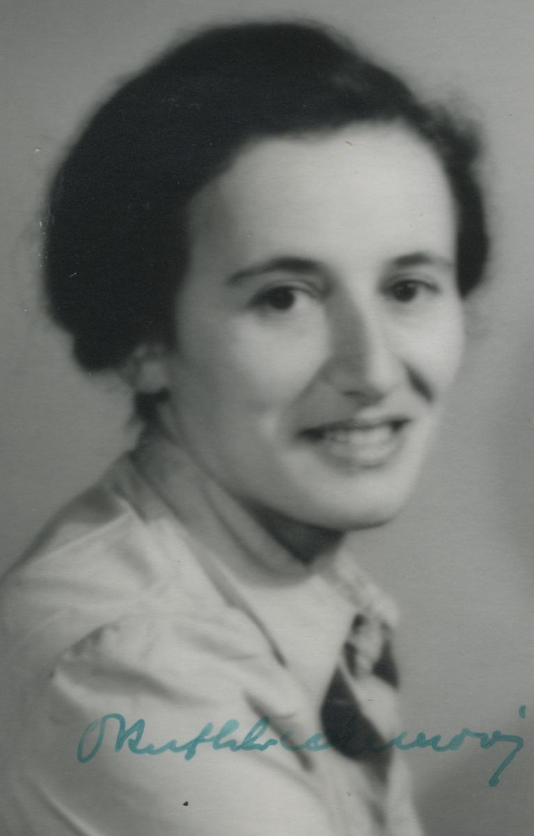 AuschwitzMuseum's tweet photo. 5 August 1908 | A Czech Jewish woman Ruth Ledererová was born in Ostrava.

She was deported to #Auschwitz from #Theresienstadt ghetto on 28 October 1944. She did not survive. https://t.co/IizKazFAM1
