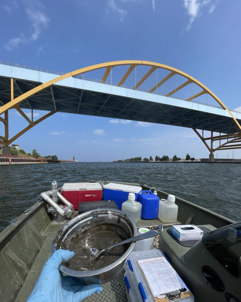 USGS_UMid's tweet photo. Monitoring PFAS in Milwaukee's waterways 🌊🧪

PFAS (Per- and Polyfluoroalkyl Substances, aka "forever chemicals") are a group of human-made compounds that have been widely used in consumer products and industrial applications for decades. Because they can persist in the environment, understanding where they occur and how concentrations change over time is an important part of protecting our water resources.

Each year, scientists with the U.S. Geological Survey (USGS), in cooperation with the Milwaukee Metropolitan Sewerage District (MMSD) collect water and sediment samples from 22 stream sites and three estuary sites throughout the Milwaukee, WI area as part of an annual PFAS monitoring effort.

This monitoring effort includes:

💧 Water sampling – Collecting water samples to monitor PFAS concentrations in streams and estuaries throughout the Milwaukee area.

🏞️ Sediment sampling – Analyzing streambed and estuary sediments to better understand where PFAS are present in the aquatic environment.

📍 25 monitoring sites – Sampling 22 stream sites and 3 estuary sites each year to provide a consistent picture of PFAS across the region.

📊 Annual environmental monitoring – Conducting routine sampling to monitor PFAS concentrations over time and provide resource managers with high-quality scientific data.

Working together, USGS and MMSD are helping build the scientific understanding needed to inform water-resource management and protect the Milwaukee region's waterways.

📸 1: A USGS scientist collects water from Root River in Greendale. This sample will be analyzed for PFAS to provide information on its occurrence in the aquatic environment and to support ongoing annual monitoring. Photo by Kathryn Morgan, USGS.
📸 2: A USGS scientist holds up a bowl of homogenized sediment collected at the mouth of the Milwaukee River, near the Hoan Bridge. Annual sampling helps document environmental concentrations of PFAS in streams and estuaries across the Milwaukee area. Photo by James Romano, USGS.
📸 3: A USGS scientist holds up a water sample from Honey Creek in Wauwatosa as part of annual monitoring for PFAS. Water and sediment samples are collected from surface waters across the Milwaukee area to help monitor environmental concentrations. Photo by James Romano, USGS.
📸 4: A USGS scientist sets down a Petite Ponar sampler containing sediment from the Milwaukee River estuary. This sediment will be analyzed for PFAS as part of an annual monitoring effort that helps characterize environmental concentrations. Photo by James Romano, USGS.

@MMSD_MKE

#WaterScienceWednesday #WaterQuality #PFAS