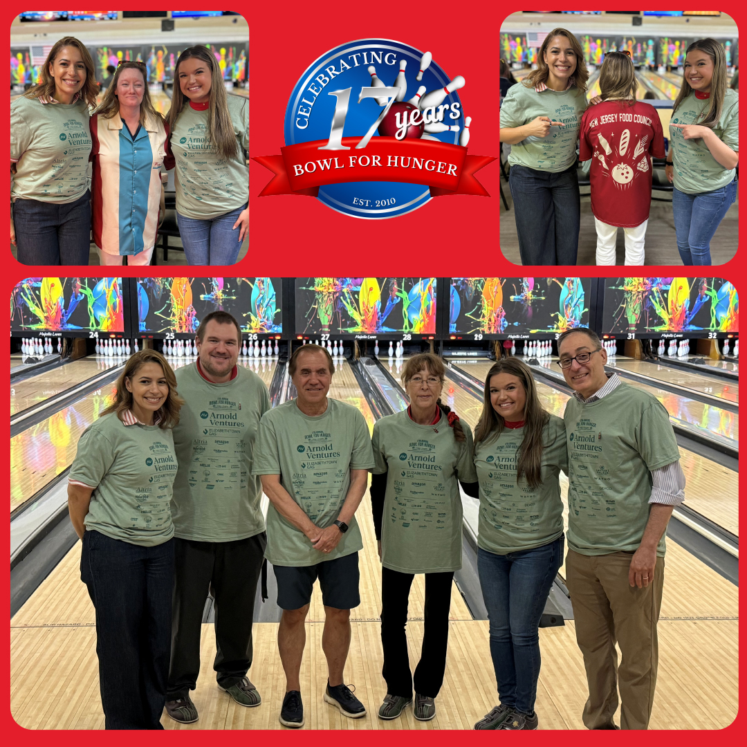 LibertyCocaCola's tweet photo. Liberty Coca-Cola was proud to support Speaker @SpeakerCoughlin's 17th Annual Bowl for Hunger. Together, we’re helping support local food pantries and the families they serve. 🎳🥫💙

 #StrikeOutHunger #LibertyCocaCola #Local #BowlforHunger https://t.co/AtxmIjIWW4