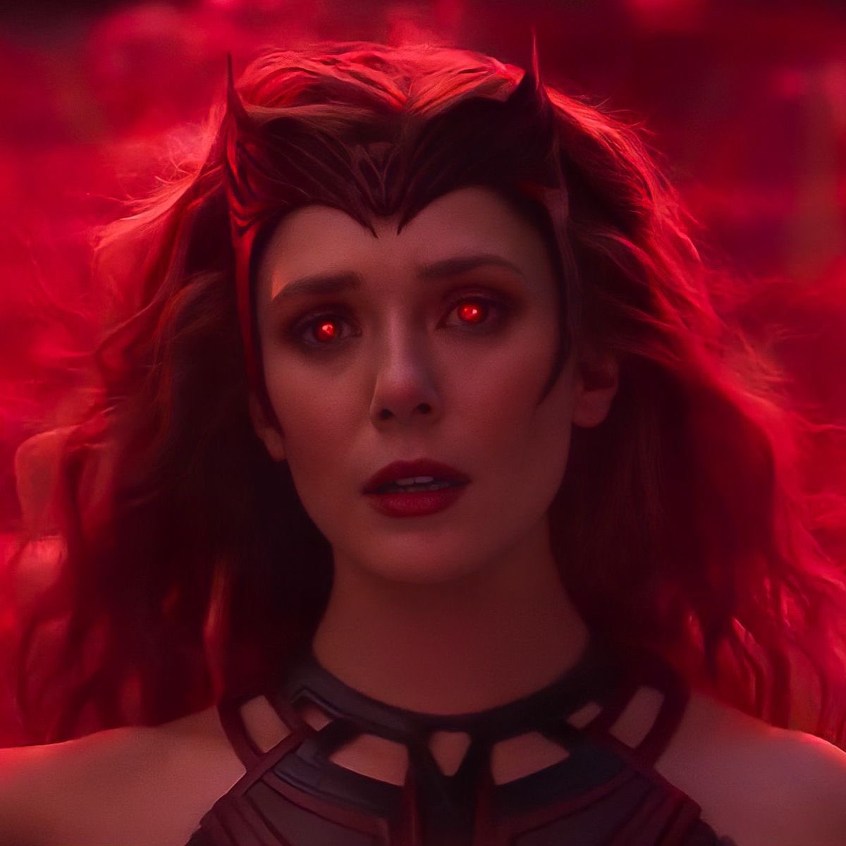 ChaosCrave_'s tweet photo. Elizabeth Olsen officially confirms Avengers: Secret Wars will be her final movie as the Scarlet Witch, bringing her iconic 13-year run to an absolute end. https://t.co/c7TxufyZdc