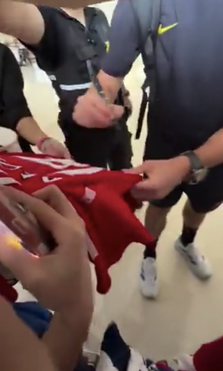 RealityLfc's tweet photo. 🚨Xabi Alonso reacts to the viral video of him signing on Liverpool jerseys.

🗣️“I don’t why people find this weird or offensive, look! Liverpool is a club I will never underestimate in my life anywhere and anytime I find myself, some things are more than football like  just this viral video everyone Is talking about.”

“Liverpool made me who I am if I’m not mistaken, though I’m the head coach of Chelsea but that doesn’t change me for who I’m to the badge they were showing in my face, I can’t let it go because the badge attracts me to hold it.”

“This shouldn’t be a problem to any fan, it’s love and respect from heart which I can’t ignore or let go so it’s just my preference for this, this for instance is more than just football, the memories it reflects on my mind when I saw the badge, it’s just so amazing to be honest.”