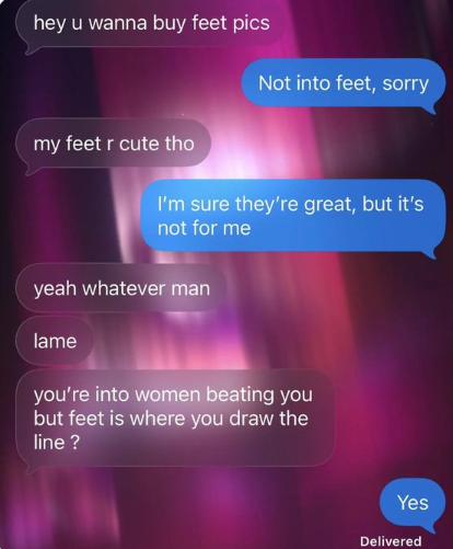 memes's tweet photo. Everyone has standards. https://t.co/fHsXObRGZr
