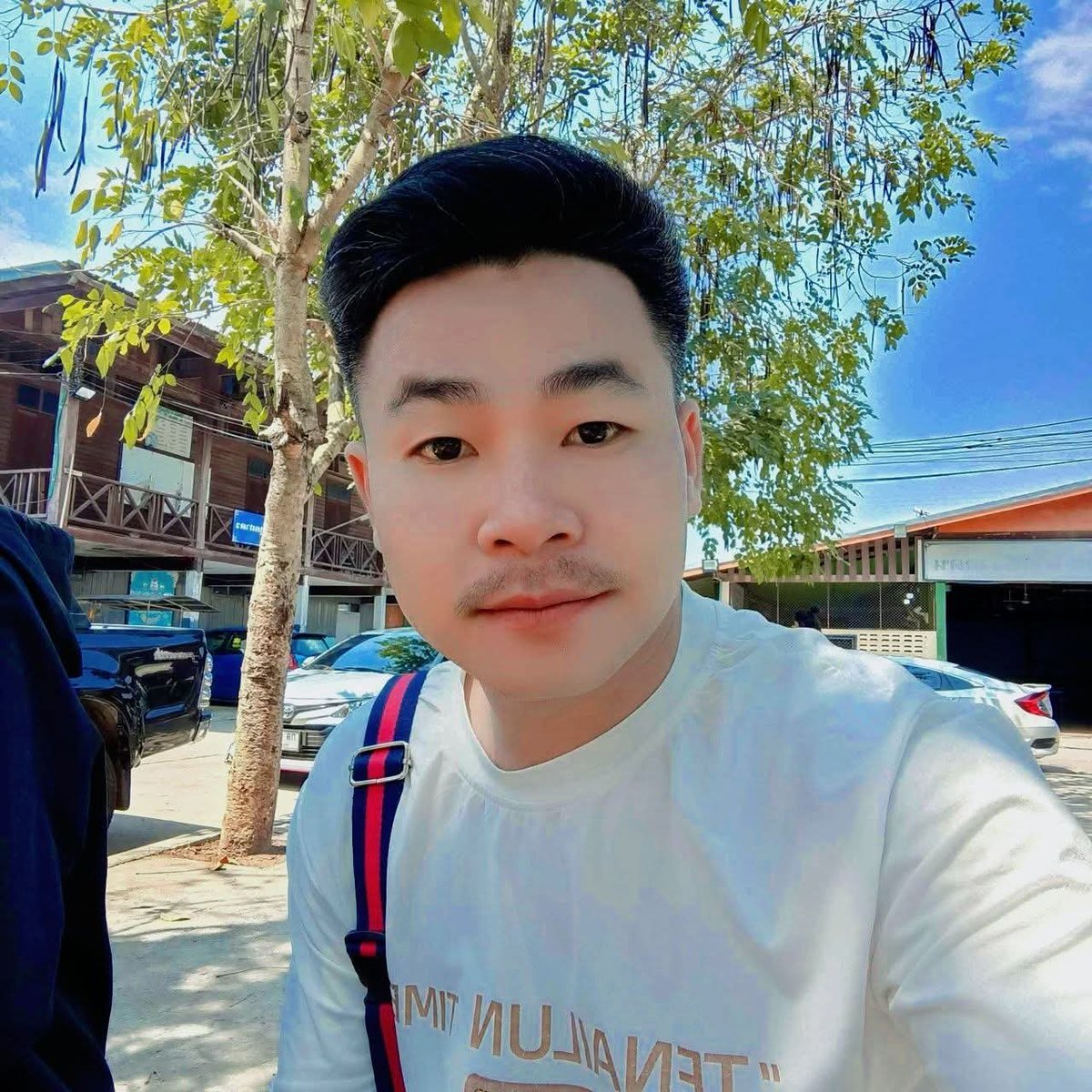 YaGaza55's tweet photo. ฝนกะตกบรรยากาศกะดี.😅😅
ชวนบักหล่าไปเล่นนำแน่..#หนองหาน https://t.co/2J65vOOWeO