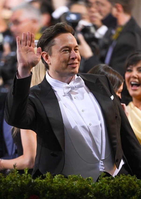 TeslaNewYorks's tweet photo. 👋 Elon just waved at you. What's your first reaction?

A) Wave back! 👋
B) Ask for a selfie 📸
C) Pitch a startup 💼
D) Stay speechless 😅 https://t.co/DQpgkUnlkV