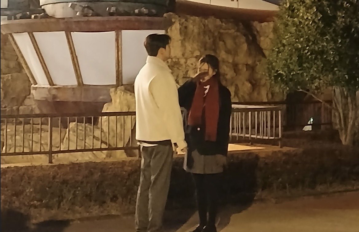 imvvin's tweet photo. hyunseo posted!! ft. hyukjoon #BetterLateThanSingle2 https://t.co/11mtycDt9o