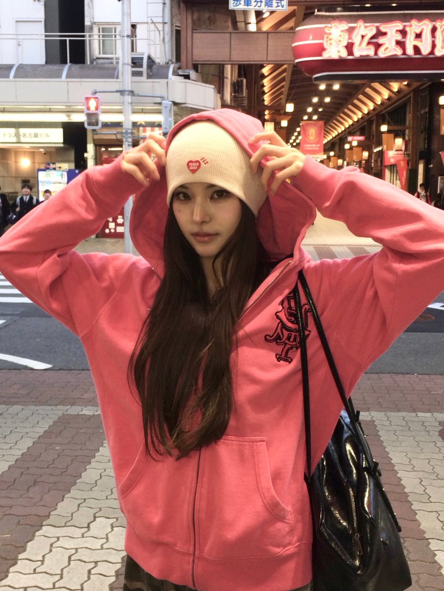 Na4zhc7's tweet photo. 비니마이🩷나 오라오라 달콤한 겨울이여 https://t.co/qizMibt9ZX