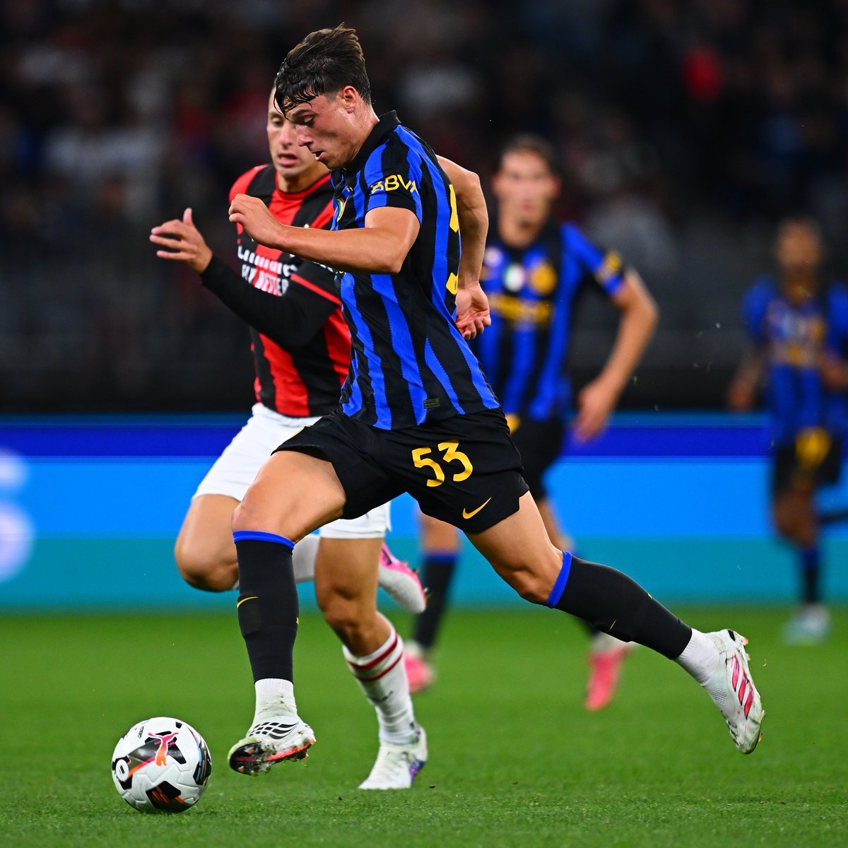 JustFootball_20's tweet photo. FT : AC Milan 1-1 Inter Milan
THE MILAN DERBY ENDS IN A DRAW!
#MILINT
#ClubFriendlies https://t.co/bI42reuqIq