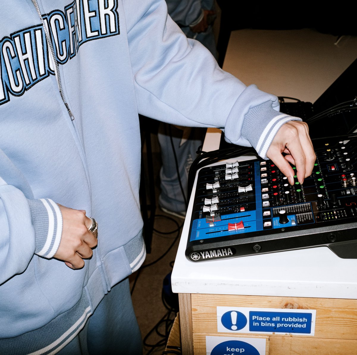 psyfe_thailand's tweet photo. 📸 2026.08.05 | PSYCHIC FEVER Ig update (1/2)
"DIFFERENT" Listening Party in LONDON
#PCFinLondon
🔗 https://t.co/ldYJFqSKOH
🔗 https://t.co/9fZrbUYDfn
#PCF_DIFFERENT
#PSYCHICFEVER #ไซคิกฟีเวอร์ https://t.co/iLujSy7dTt