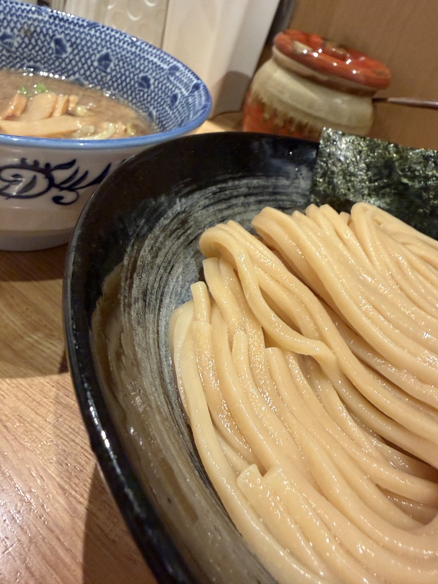 nexushigh's tweet photo. 本日の夜飯
つけ麺　🍜はま紅葉🍜
太麺をチョイス
初めて来たけど旨い😋
今度はちぢれ麺で食べてみよ🙆‍♂️ https://t.co/CTLkJVTRB2