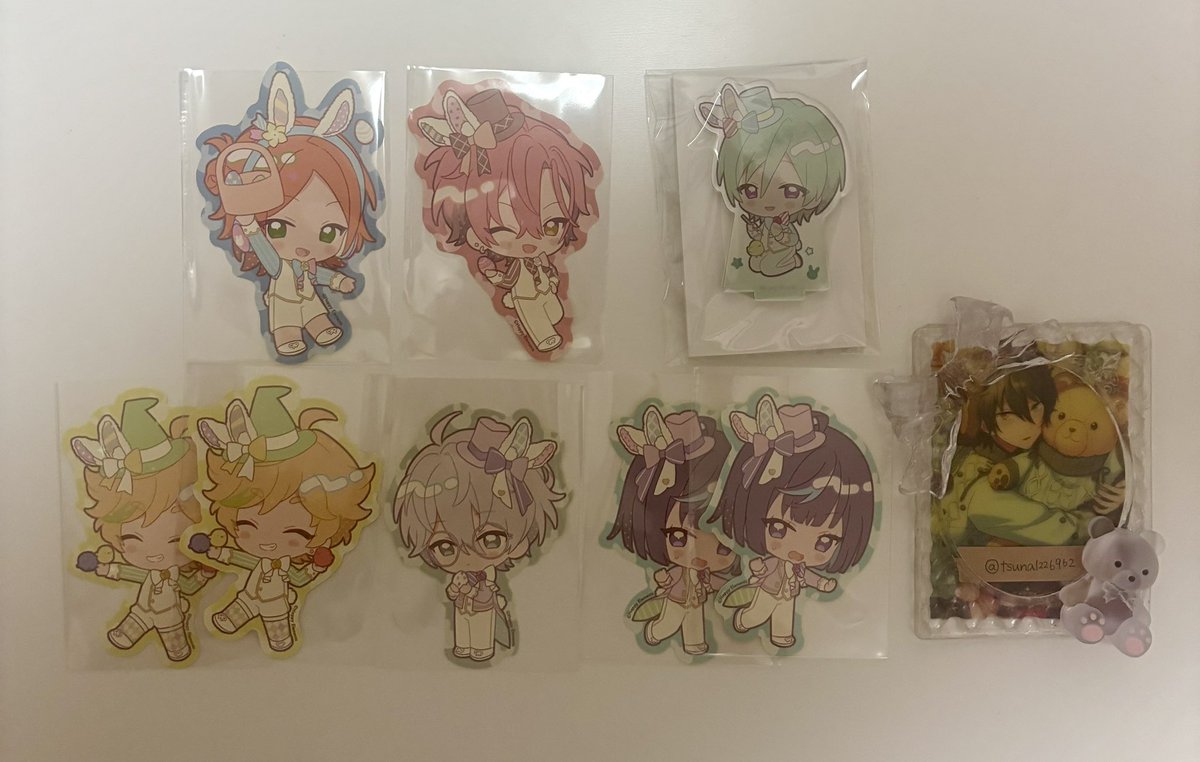 tsuna1226962's tweet photo. 【交換譲渡】あんスタ アニカフェ スタフォニ アクスタ  ステッカー

譲）画像参照

求）スタフォニアクスタ:凛月 チトセ レオ
　ステッカー:凛月 レオ
　定価＋送料

メロアスは交換のみ
郵送or14日天王寺手渡し
検索からでもお気軽にお声掛け下さい。 https://t.co/vkTgyWb8dP