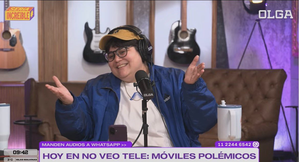 politopj's tweet photo. 🎧🎙️VIVO
#AntesQueNadie Luzu TV 120.3k
#SeriaIncreible OLGA 35.9k
#PerrosDeLaCalle 28.5k⬆️
#DigamosTodo Picado TV 7.6k
#DemasiadaPresion Gelatina 2.5k🔻
Cortesuli 10:07 https://t.co/CkJYOwtHnU