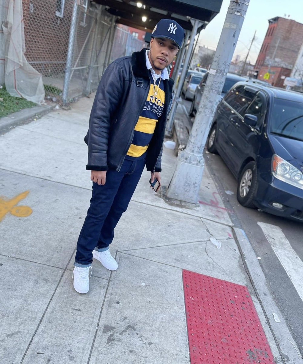 __ANTLIVE__'s tweet photo. NYC wassup https://t.co/kebE6JKycL