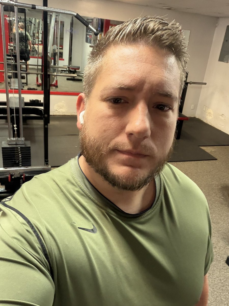 DustinOverbey's tweet photo. Bring it chest day! @GHOSTBEV https://t.co/kHuPnnYRSM